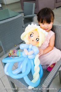 Princess Elsa balloon sculpting happier singapore